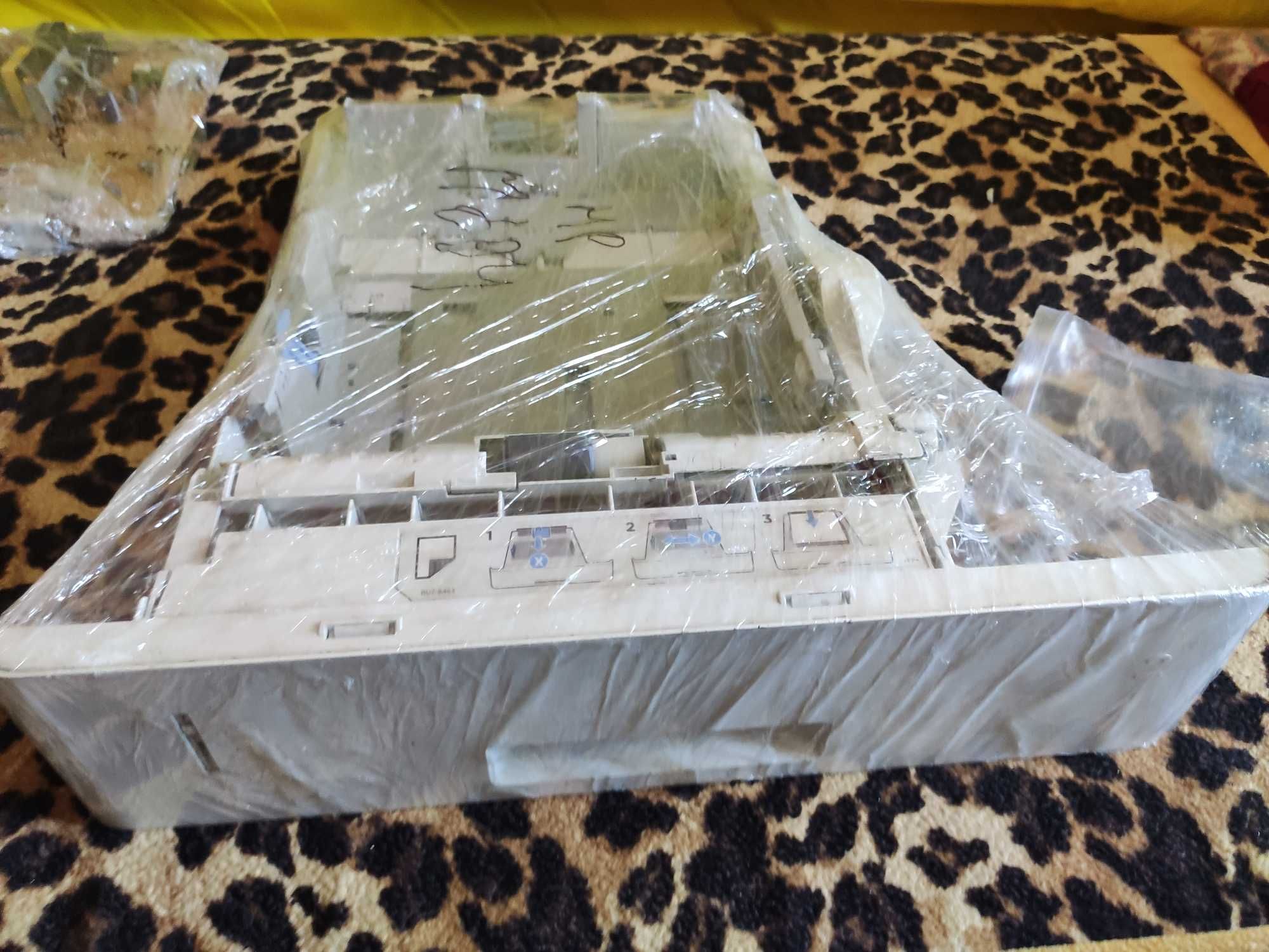 Принтер HP LaserJet  M604 Плата форматування. Лоток