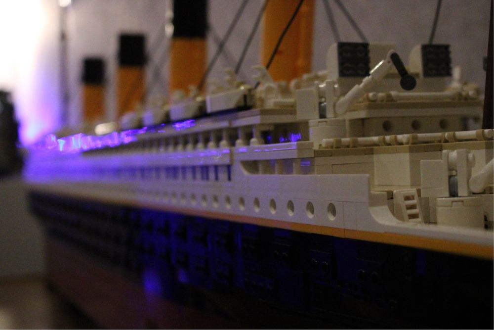 Lego set Titanic