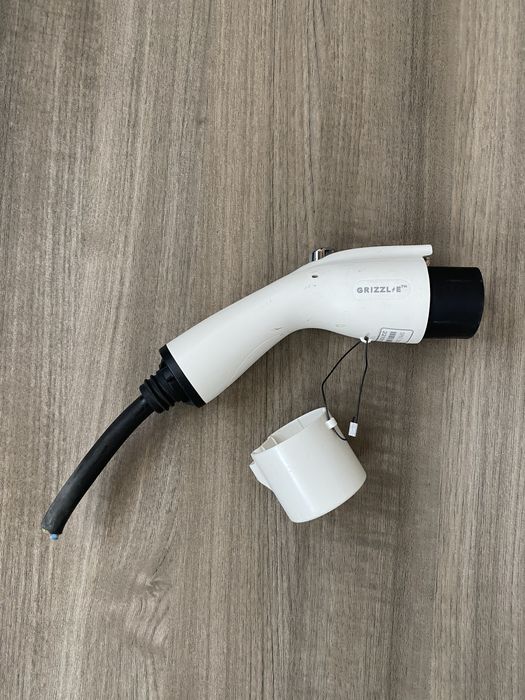 Штекер, конектор зарядної станції для ID4