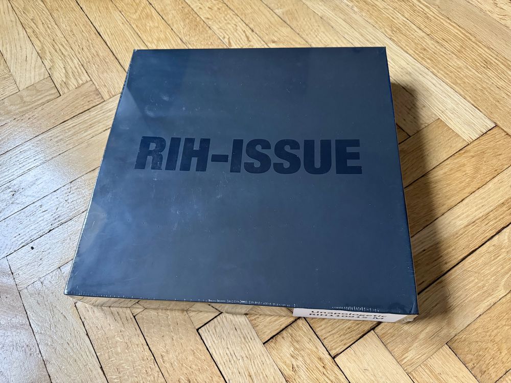 Rihanna - Unapologetic - Rih-issue BOX limited