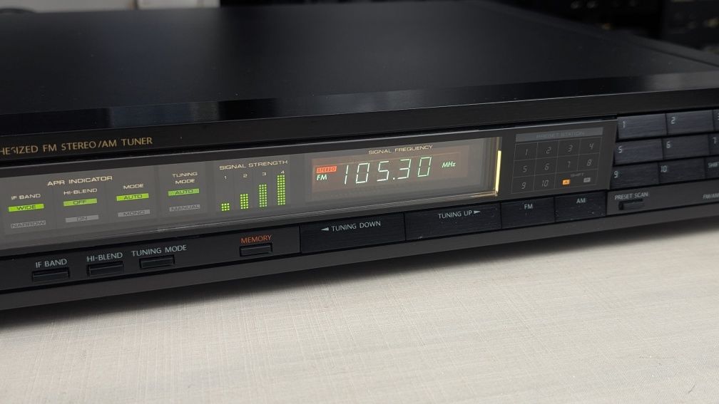 Onkyo integra T-4450 Wysokiej klasy tuner radiowy FM stereo