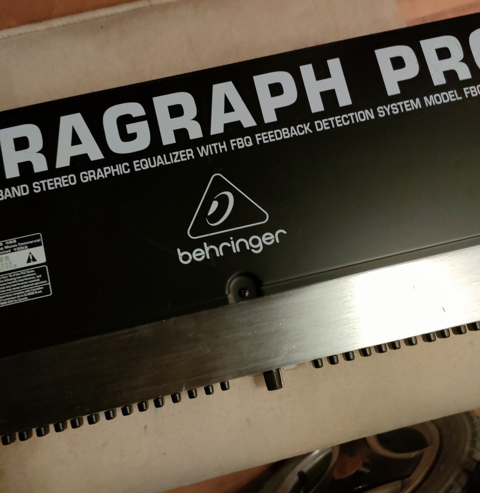 Ultrgraph Pro FBQ equalizador gráfico