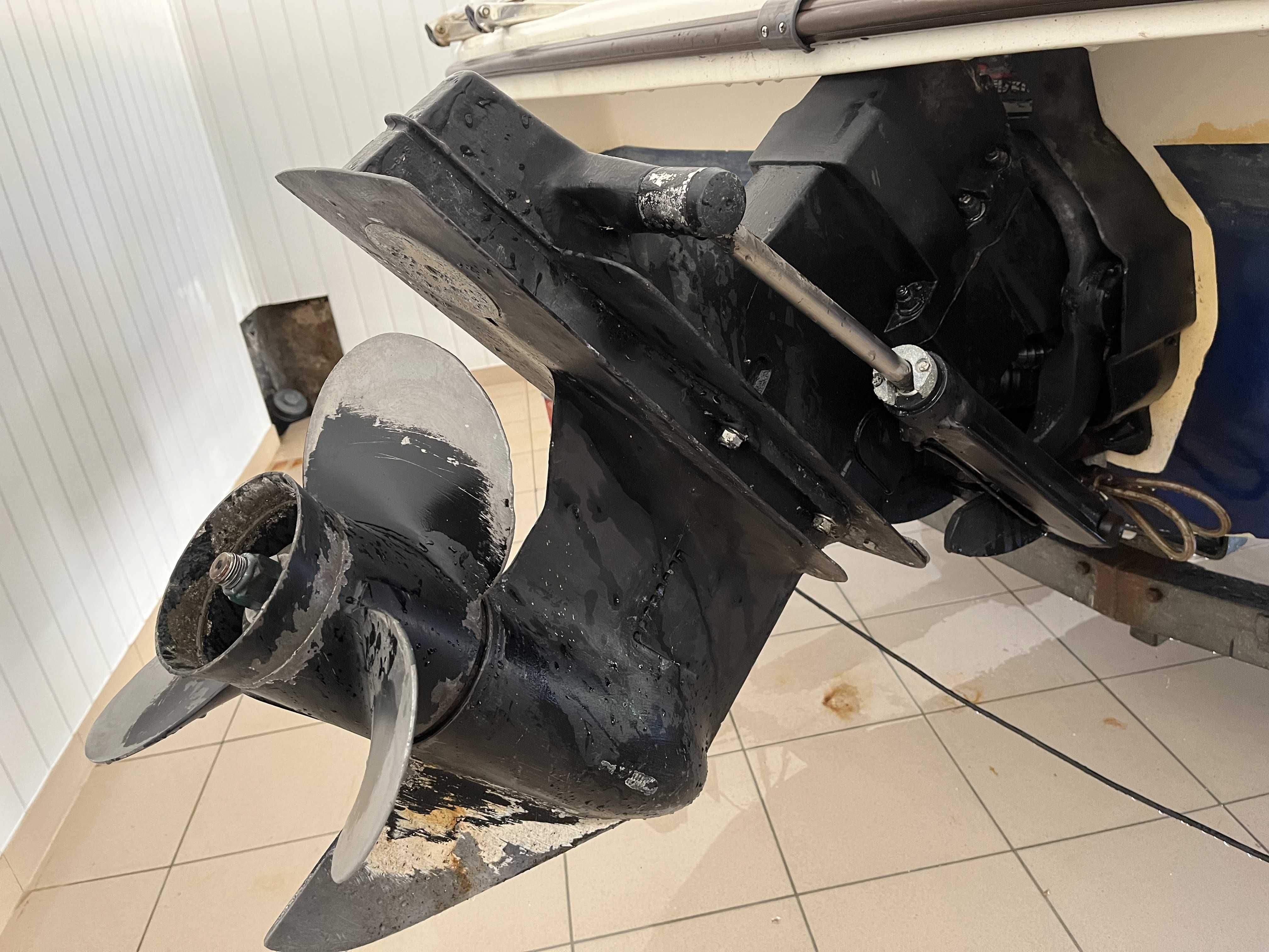 Barco Sea Ray 130hp 8 lugares