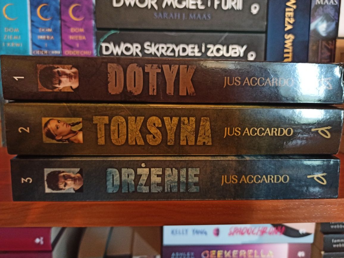 Seria Denazen (Dotyk, Toksyna, Drżenie) - Jus Accardo
