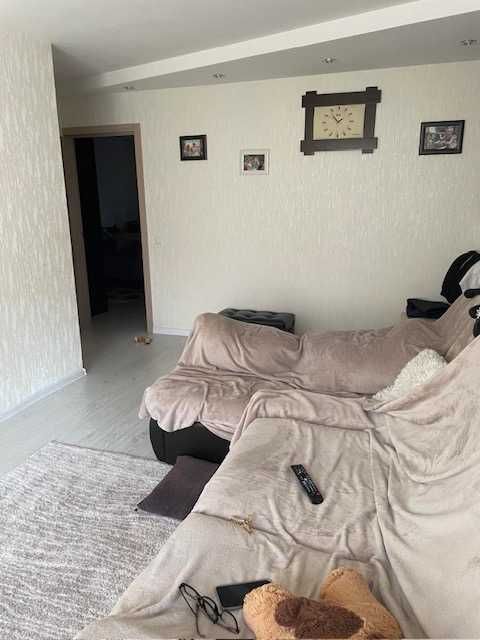 59000 пр.ГАГАРИНА 45а Продам Укомплектованную 3 комн кварт,3 этаж!AS