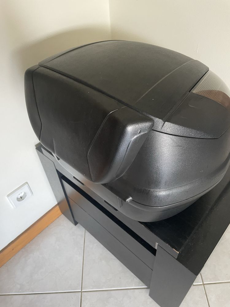 Top case Givi 34litros + base