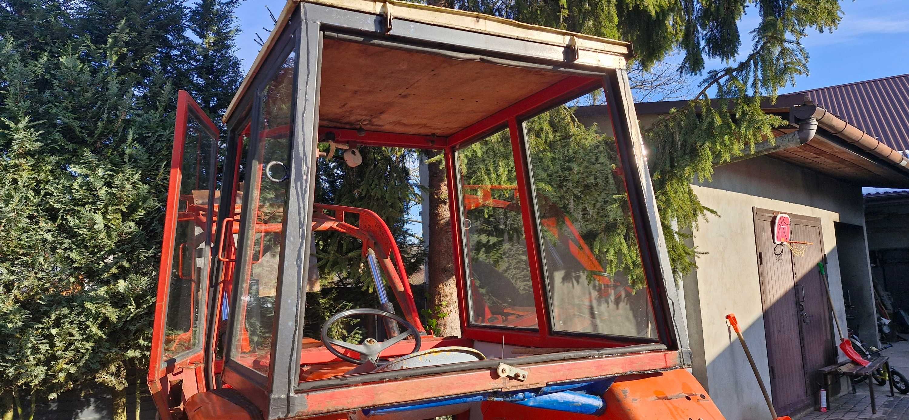 Kabina c 328 c 330