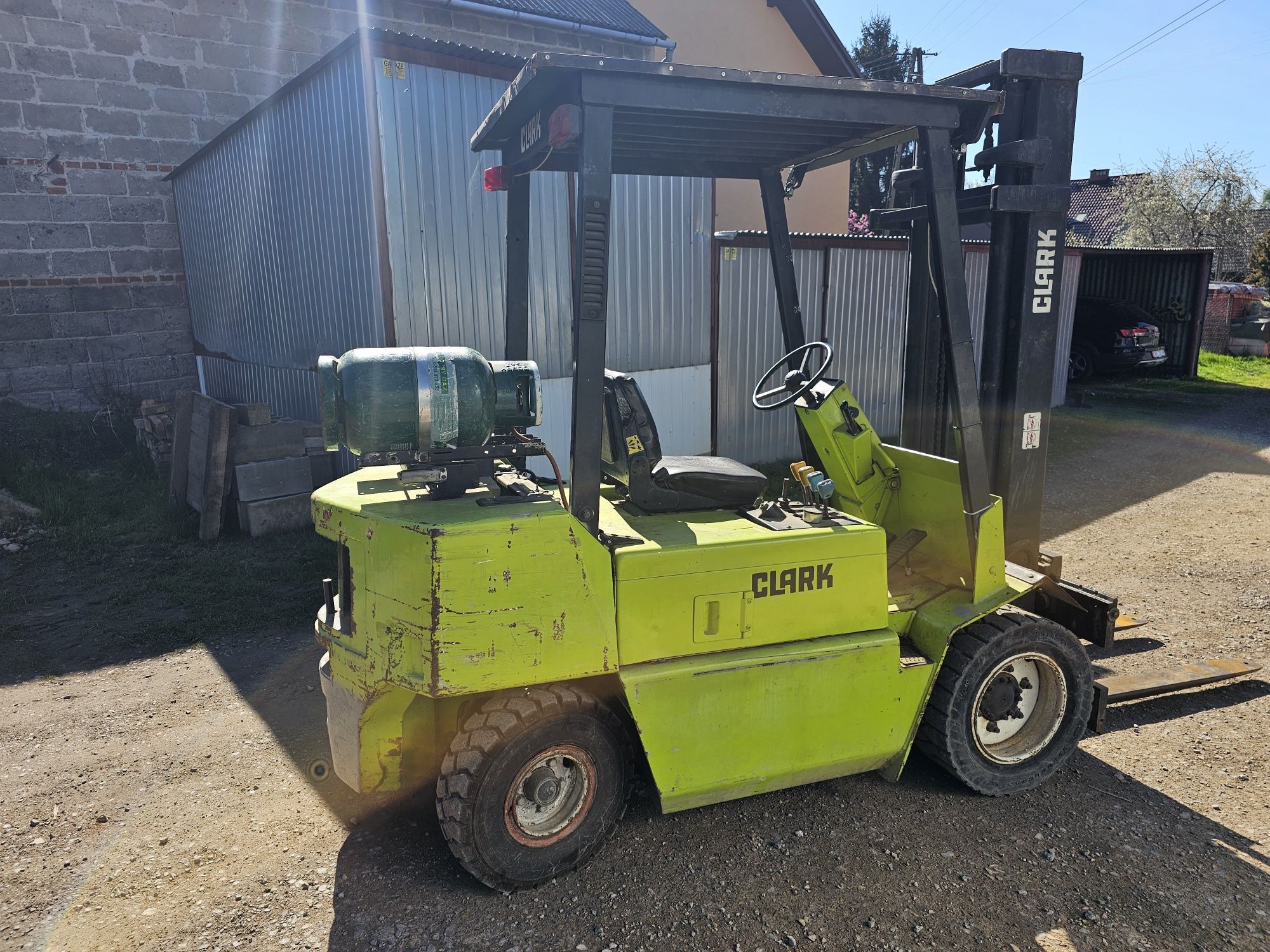 Wózek widłowy Clark 3.5T