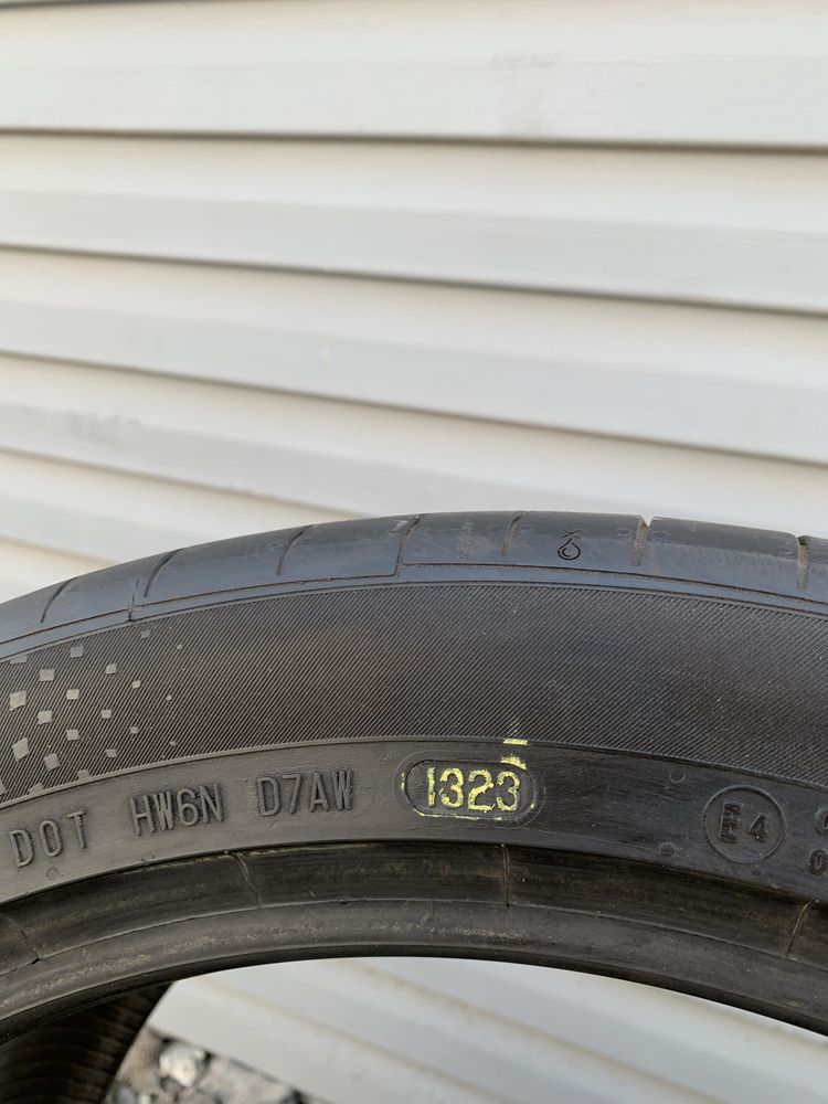 Пара літніх шин Continental 295/35 R19 SportContact 6
