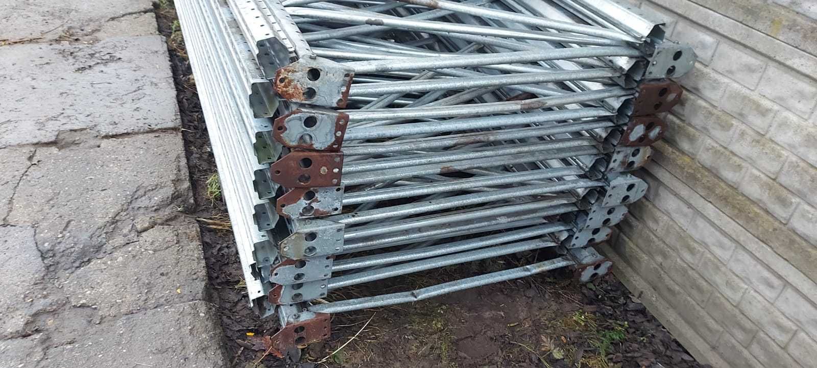 Regały wysokiego składowania nogi słupy