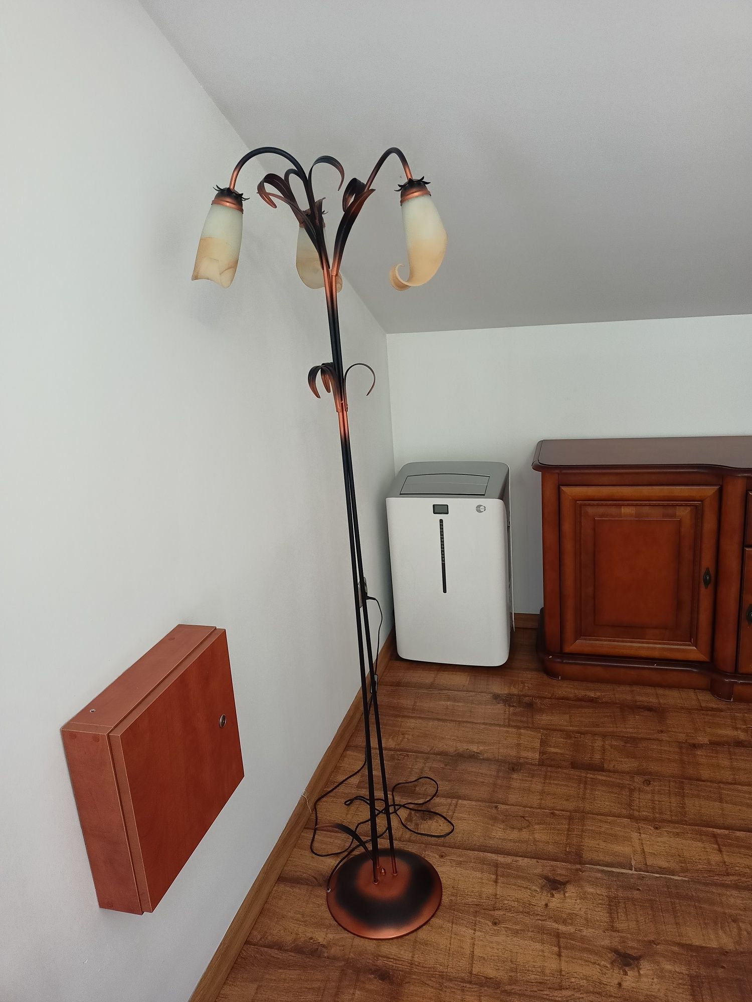 Lampa stojąca polecam