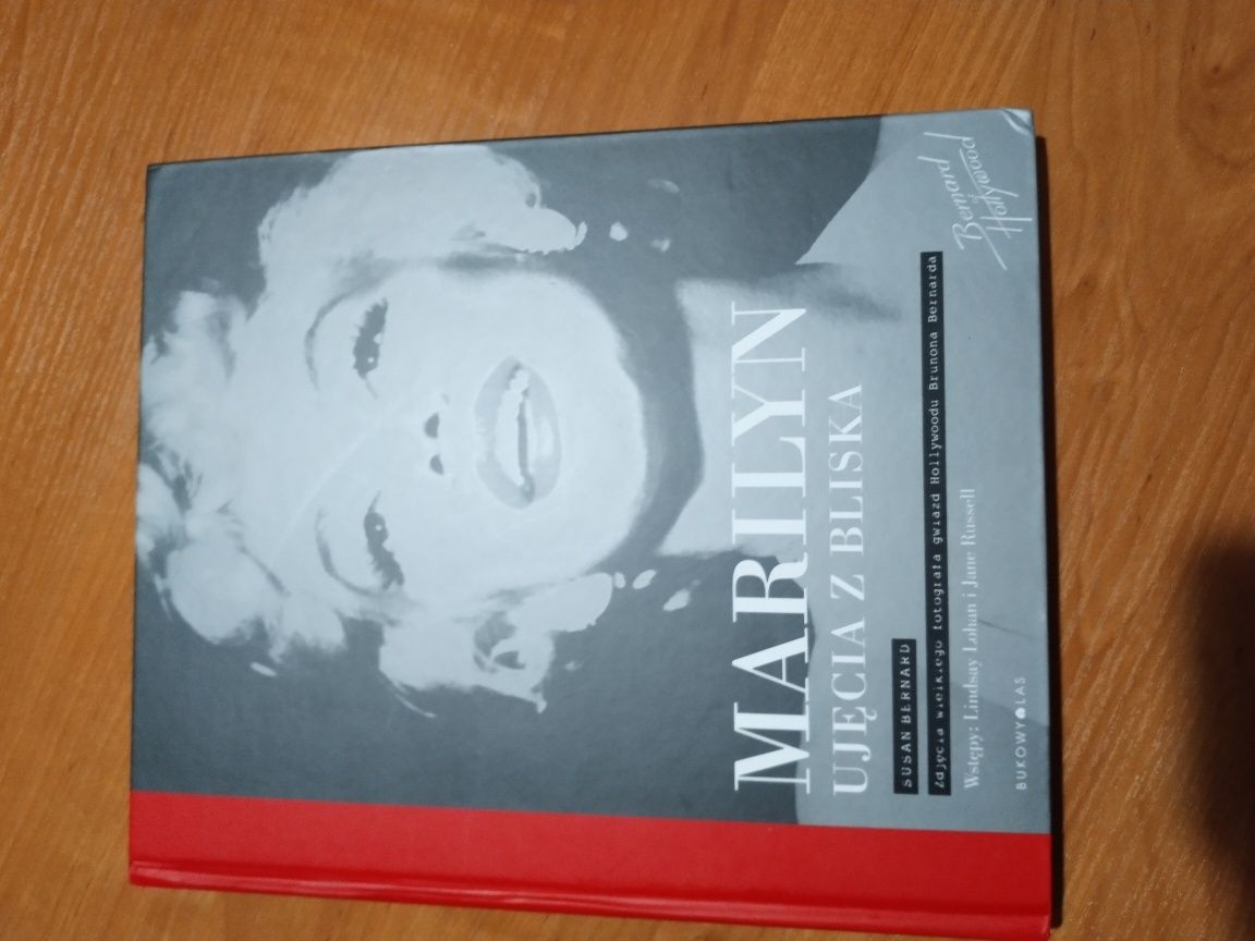 Książka Marilyn Monroe ujęcia z bliska