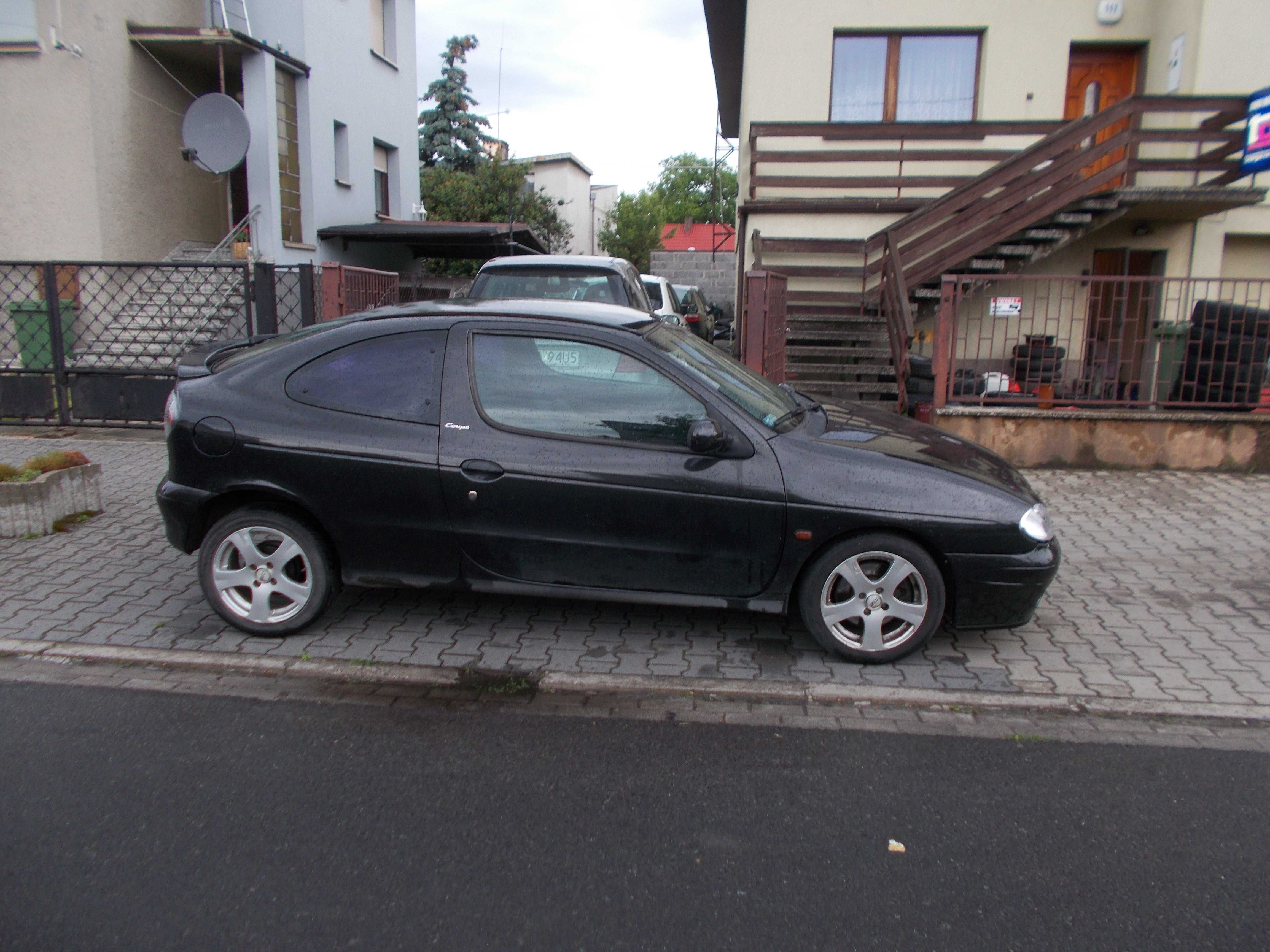 Renault Megane Coupe na części samochód na części KOLOR CZARNY