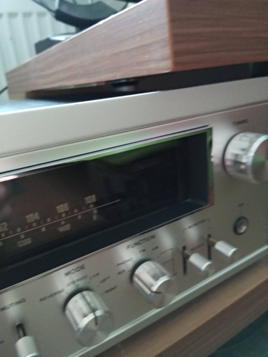 Sprzedam amplituner SONY str 7065A.   Z 1975 r.bardzo rzadki model A.
