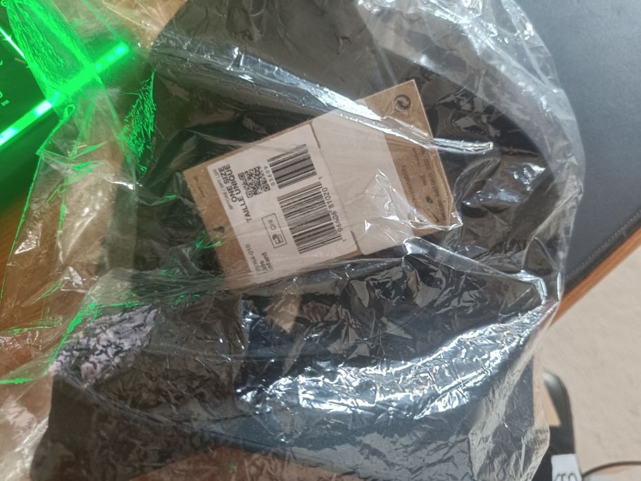 2 chapéus de criança originais da Nike nunca utilizados