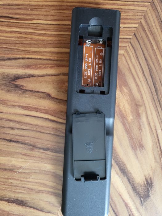 Pilot uniwersalny GRUNDIG 8 w 1