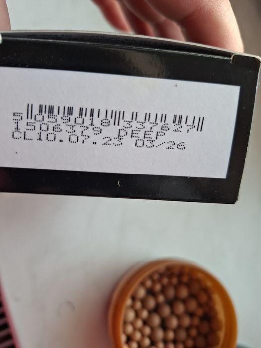 Perełki brązujące Avon