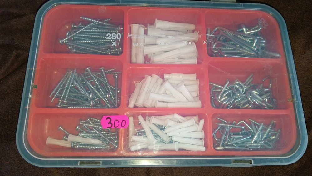 Продаю шурупи/ гачки з різьбою і дюбеля (набір) 280 шт. VOREL Польща