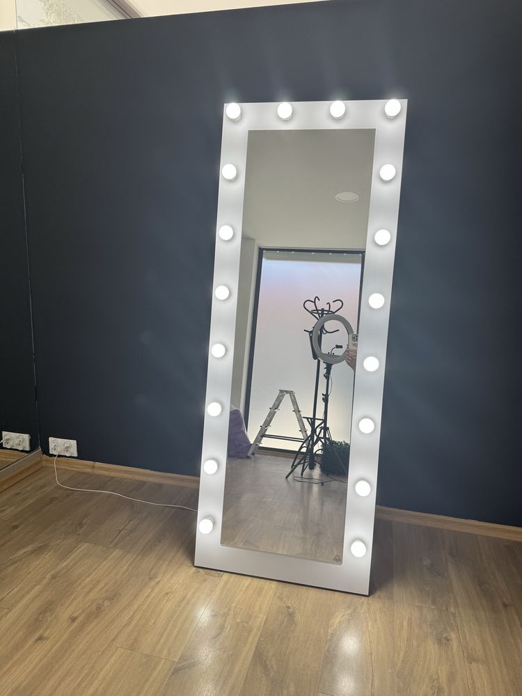 Lustro Led lustro