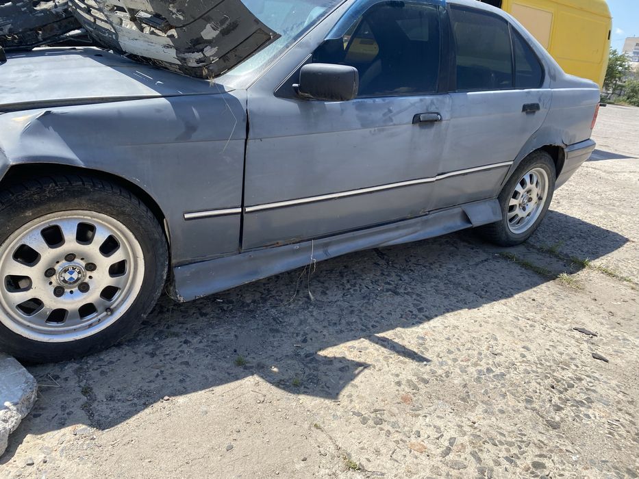 Bmw e36 разборка, розбір 1.6 бенз