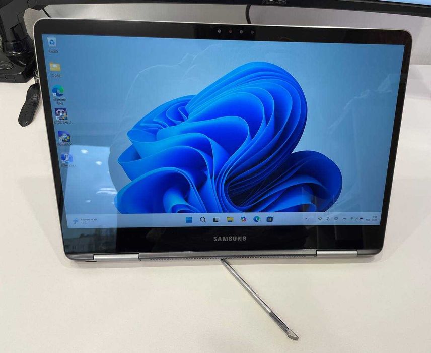 Ноутбук Samsung 15 Intel i7-8550U 1.80GHz 16GB 256GB Radeon 500 Toucsc