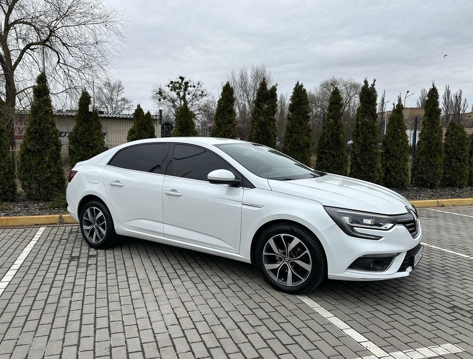 Renault Megane 4 Sedan. 1.5 DCI EDC. 2019.