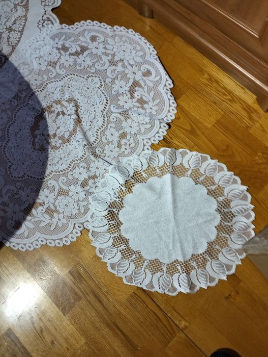 Serwetki koronkowe,różne wzory i kształty.
