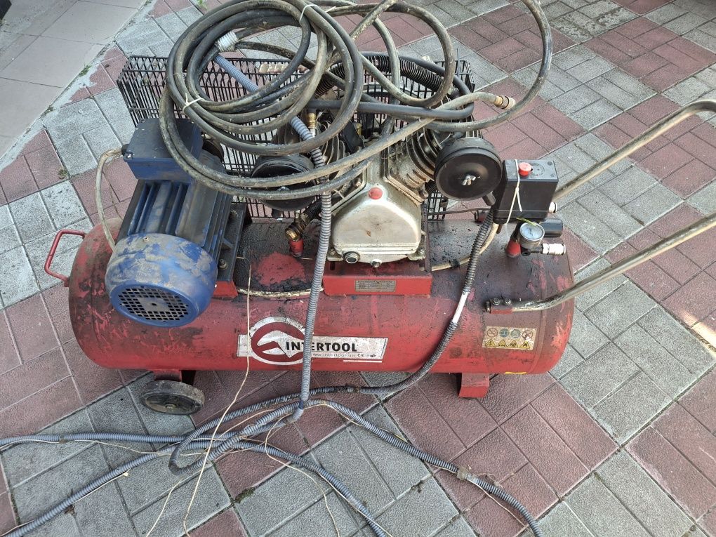 Компрессор INTERTOOL PT-0013  3 кВт, 380 В,  2 цилиндра, бу