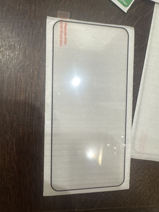 Продам защитное стекло на телефон Samsung S24