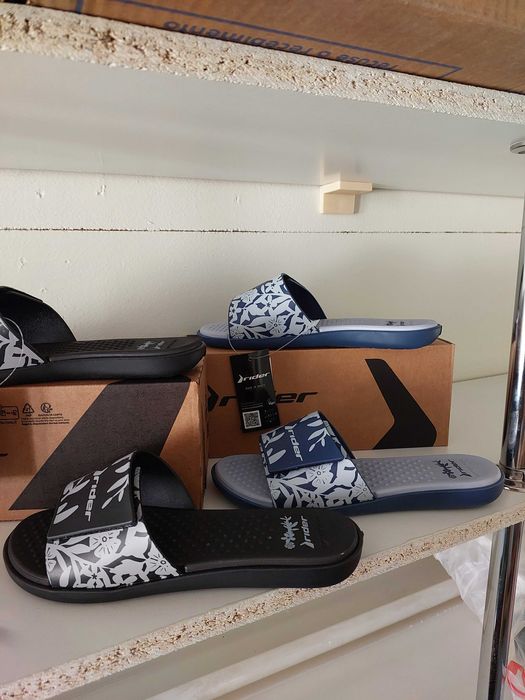 Женские шлепанцы Rider Pool VI Fem 83636-Az173