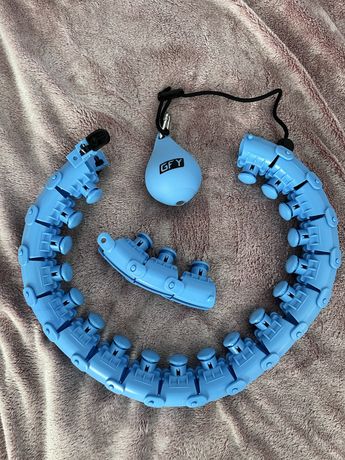 Hula hop z wypustkami i obciążeniem