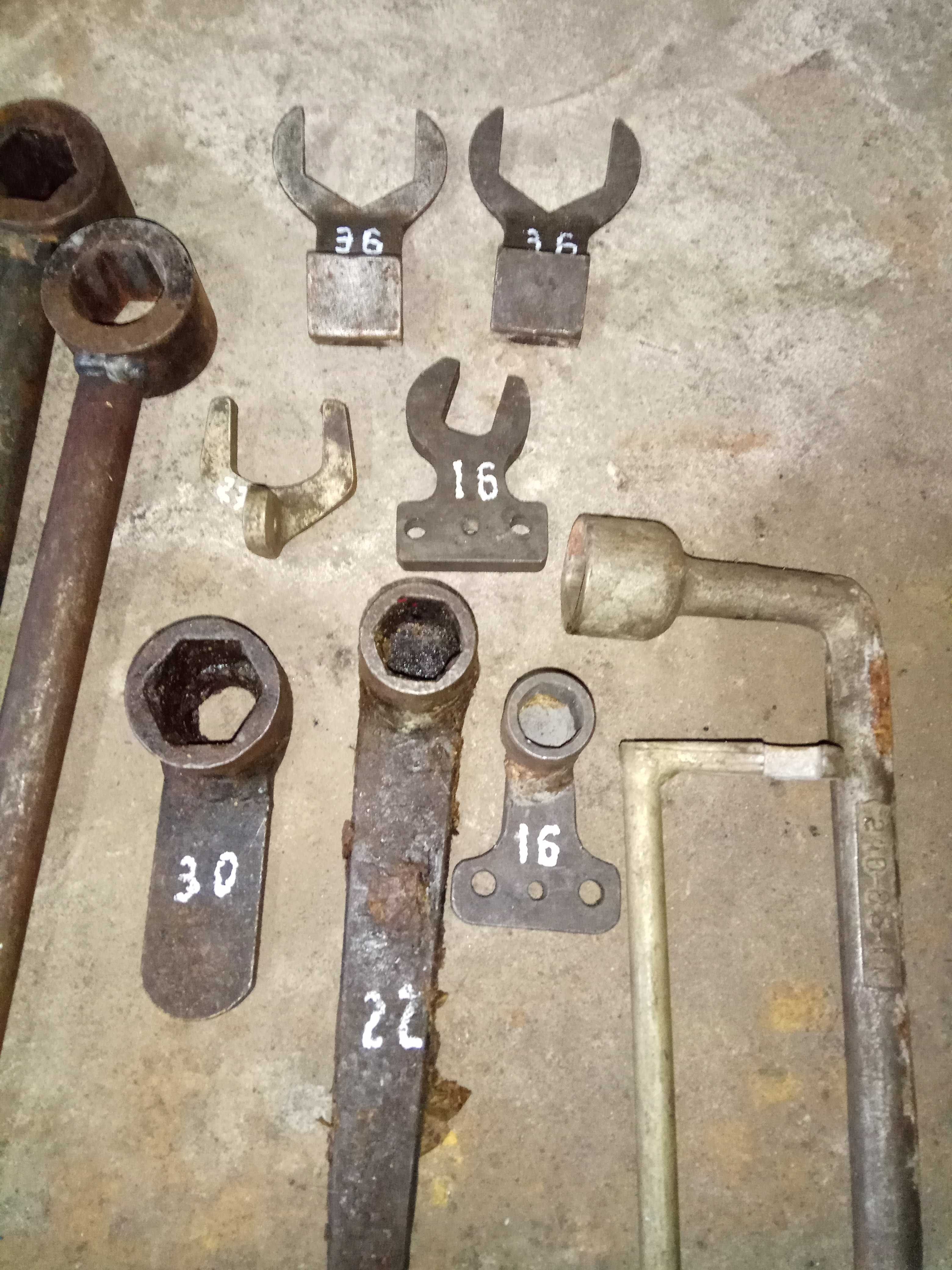 Продам Балоний Г- образний 27 х 27