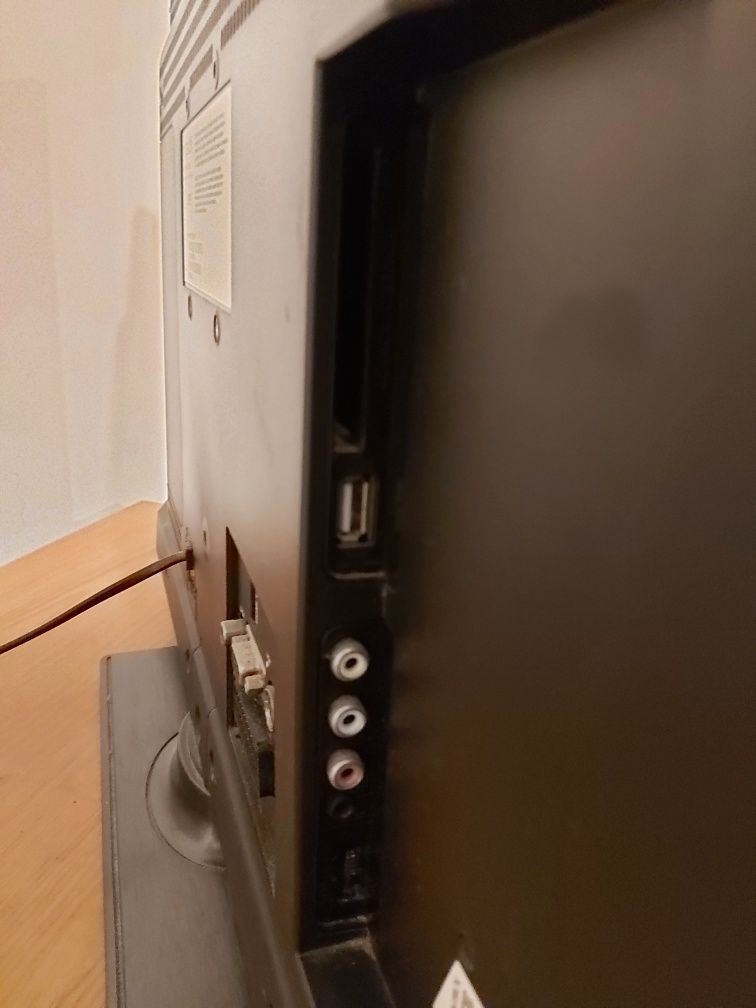 Ecrã TV Mitsai LCD com hdmi usb vga