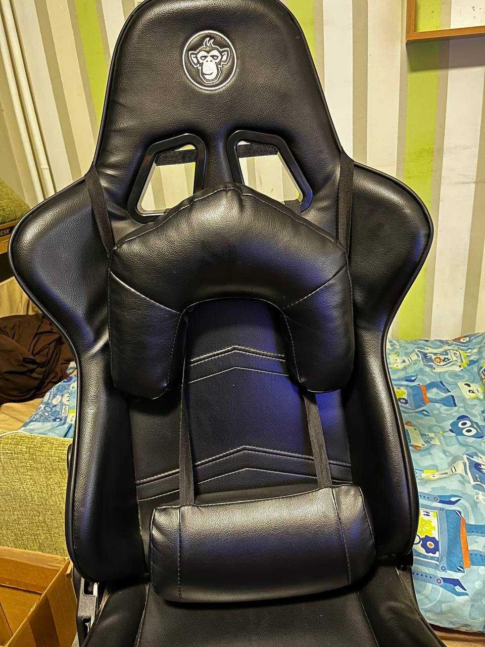 czarny fotel gamingowy/black gaming chair