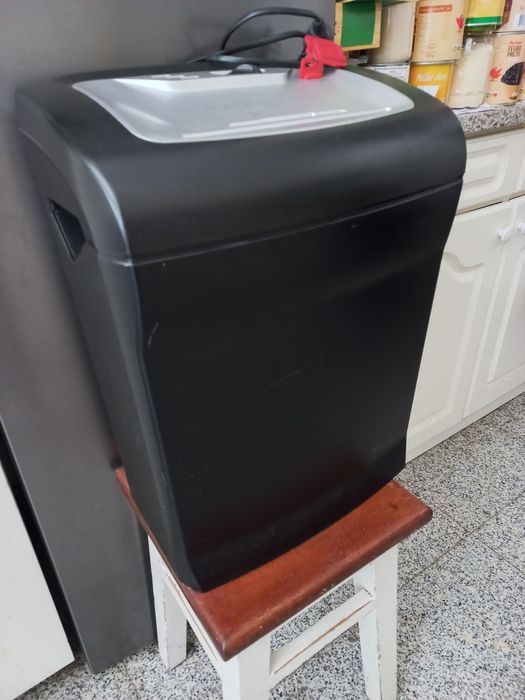 Trituradora de papel Shredder SPL-TXC 12 E