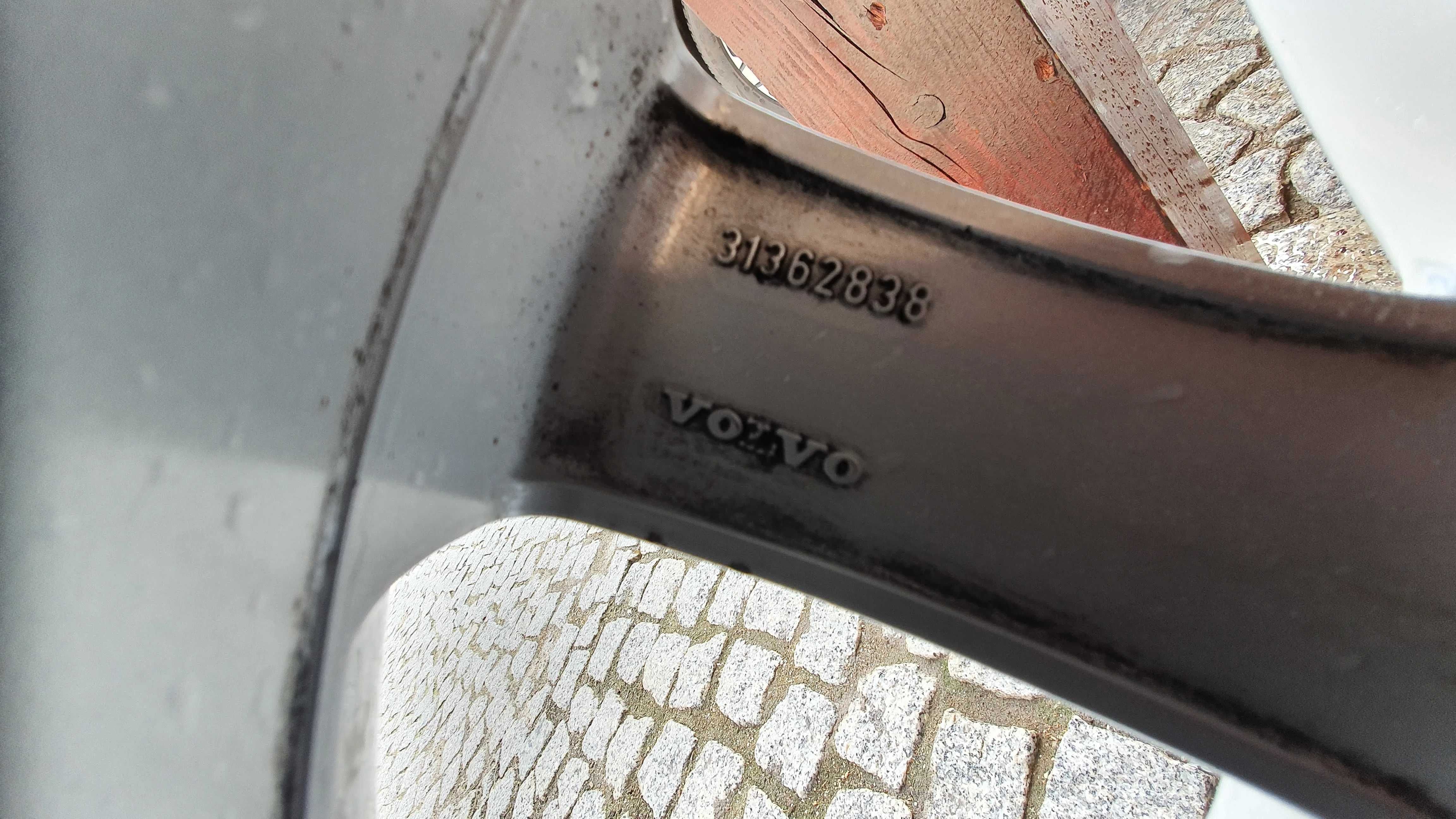Volvo 5 * 108 r17