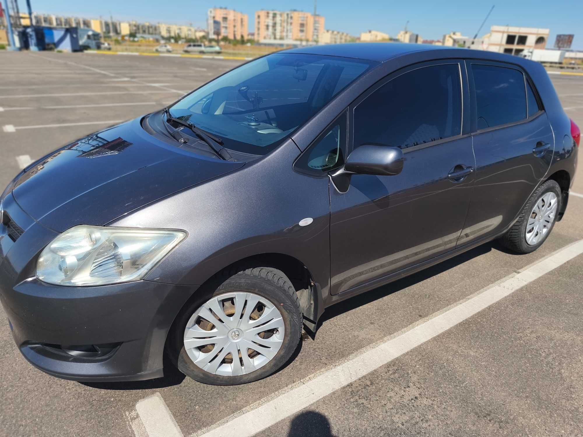 Продам ЖИВОЙ Аурис 2008г. 1.6 газ/бен МКПП Toyota auris МЕХАНИКА