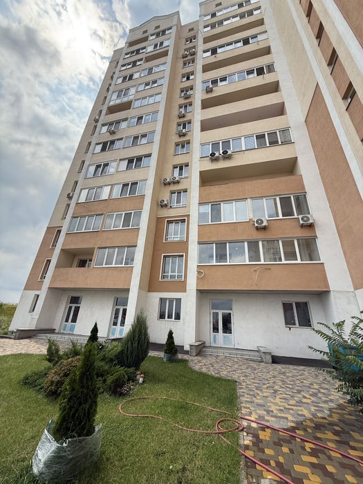 Продаж комерційного приміщення 57м2, ЖК "Софія Київська", 1й поверх!