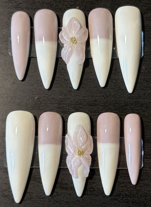 coquette cutesy handmade tipsy z kwiatkami milky