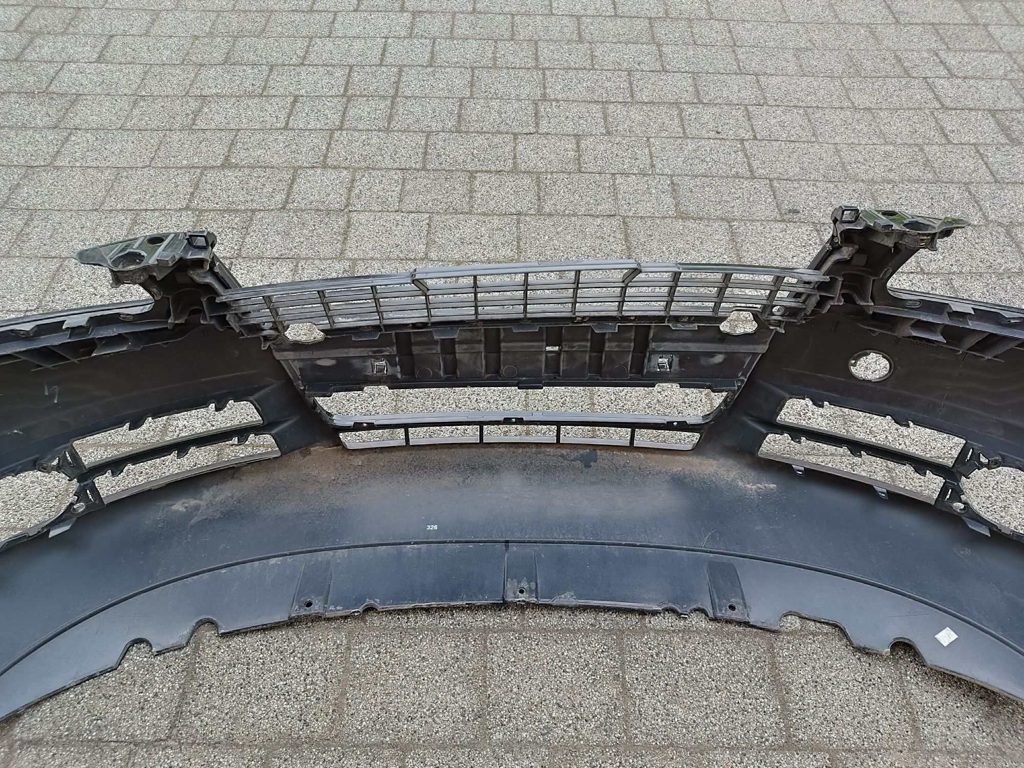 Audi A4 B7 05-08 - Zderzak przód przedni