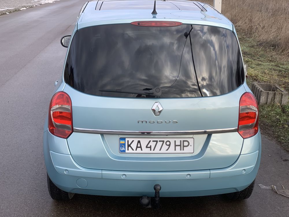 Renault GrandModus 1.6 Автомат