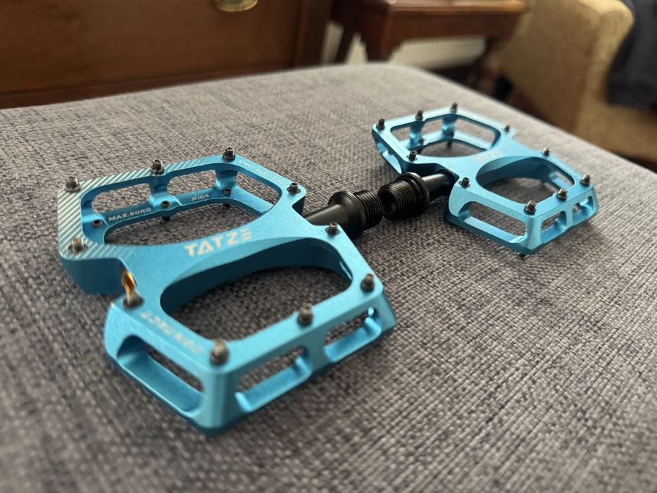 TATZE CONTACT blue small pedały platformowe CNC Shimano crankbrothers