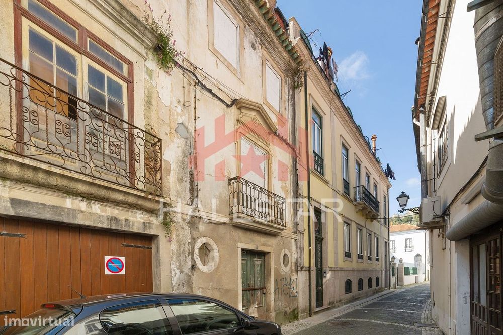Prédio / Para reconstrução / 3 Pisos / Projeto Aprovado / Centro Histó