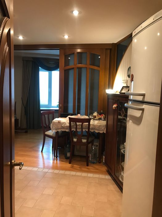 Продам 3х кімн.кв., Івасюка, 12д