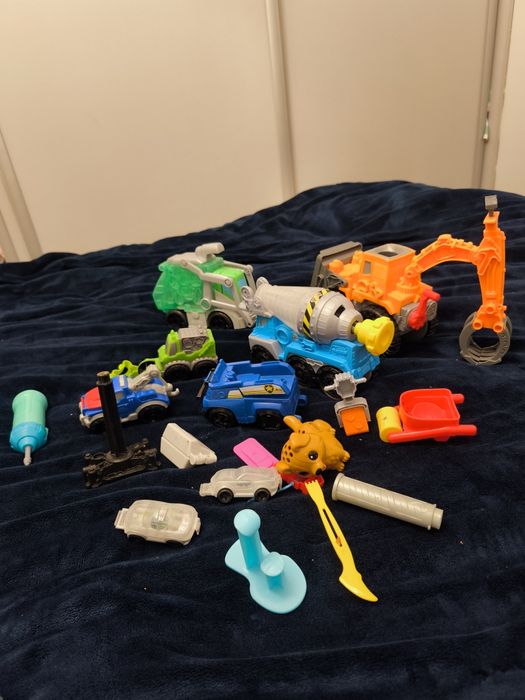 Playdoh super zestaw, śmieciarka, koparka, betoniarka i inne