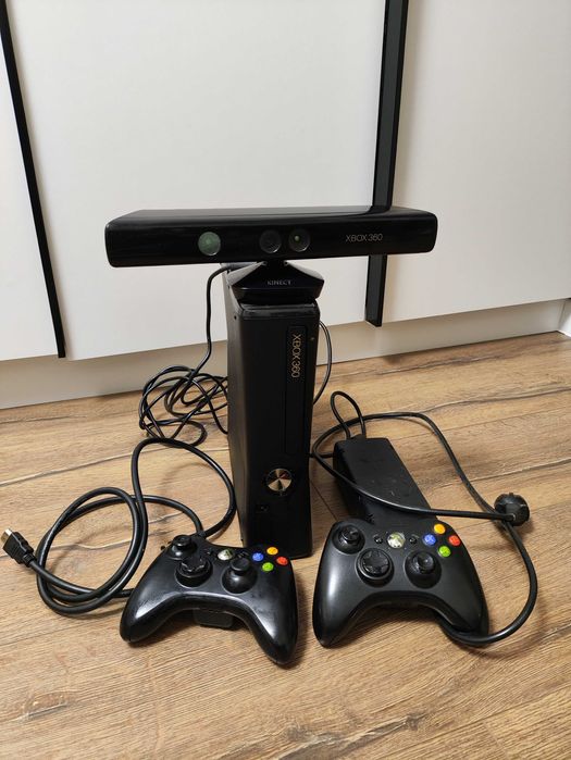 Продам XBOX 360 slim freeboot