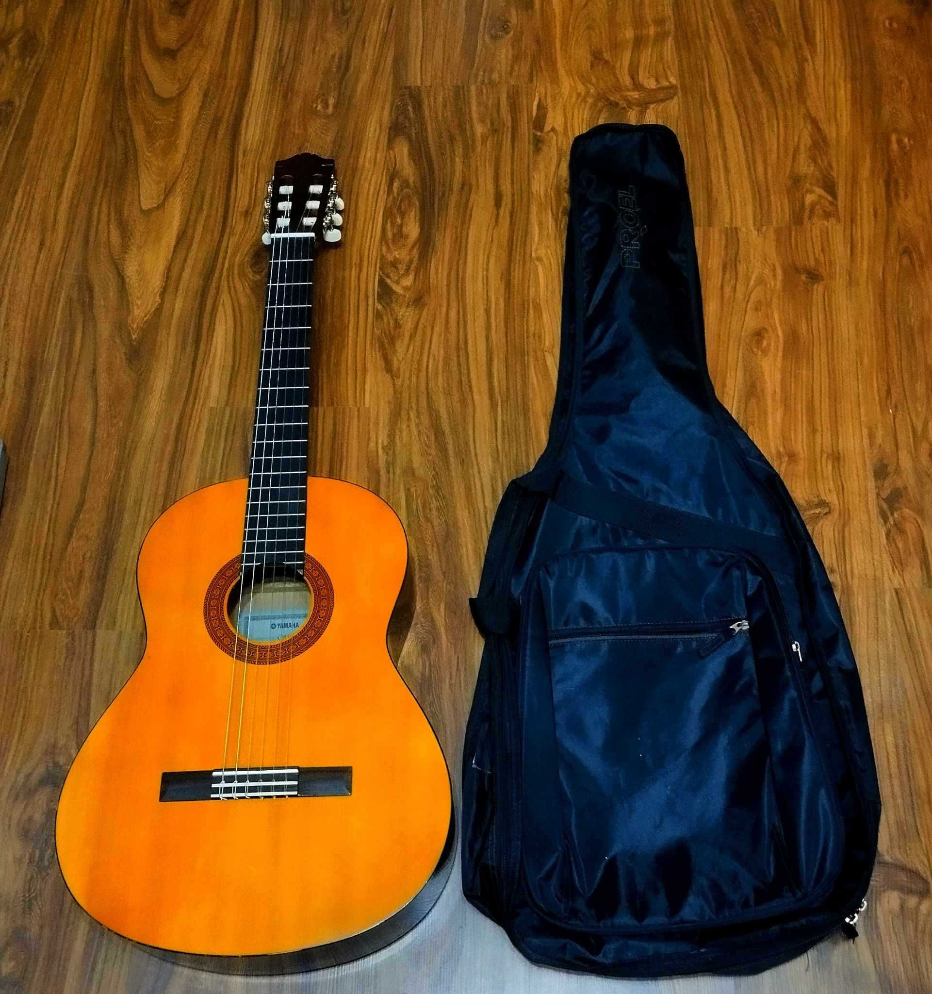 Gitara Yamaha C40 + pokrowiec + podnóżek