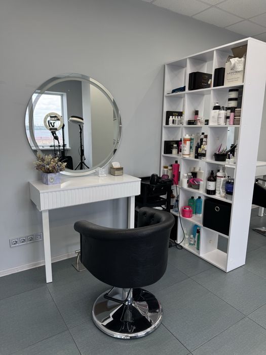 Аренда парикмахерского кресла / Оренда перукарського крісла. Є генірат