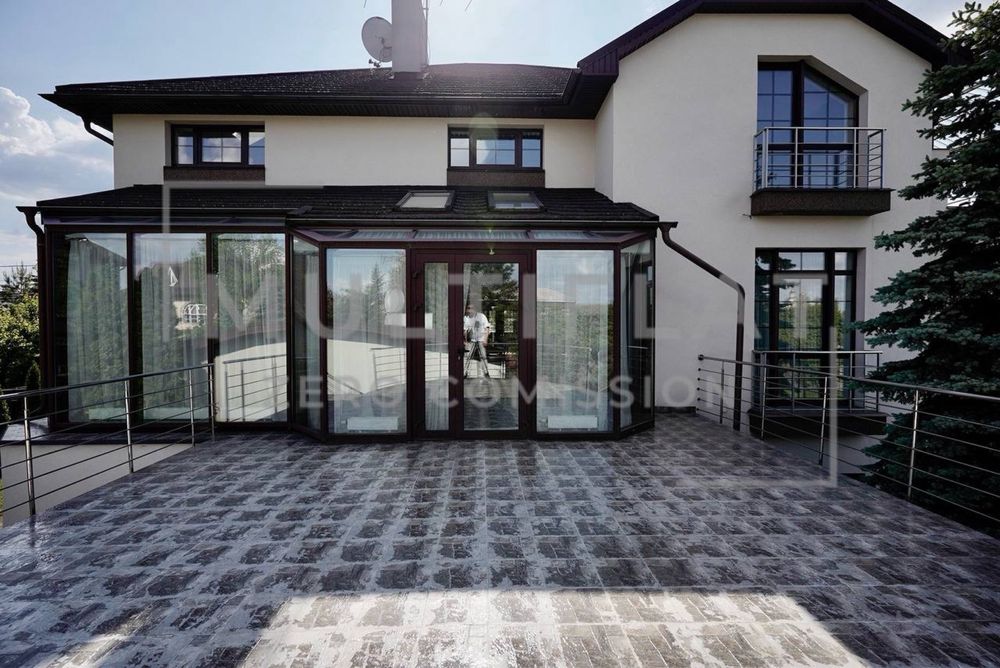 Вишеньки, Золоче Прованс. 450м², корт, сауна, басейн, 13 сот. Без %