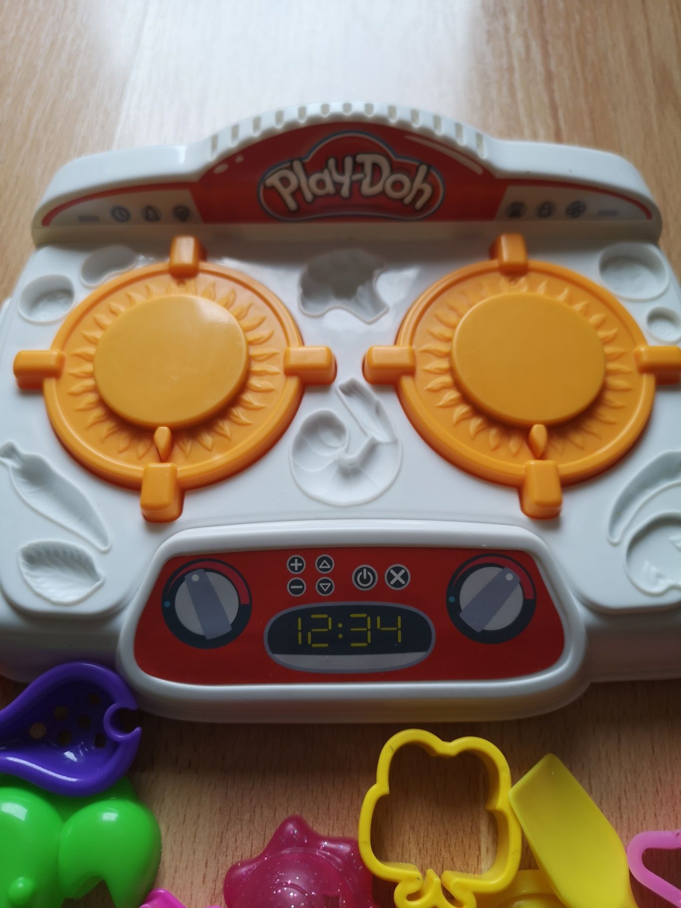 Kuchnia Play-doh z dzwiękami +inne akcesoria do ciastoliny.